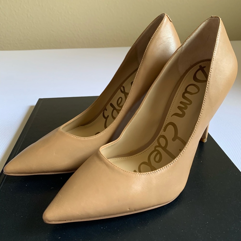 Sam Edelman nude pumps